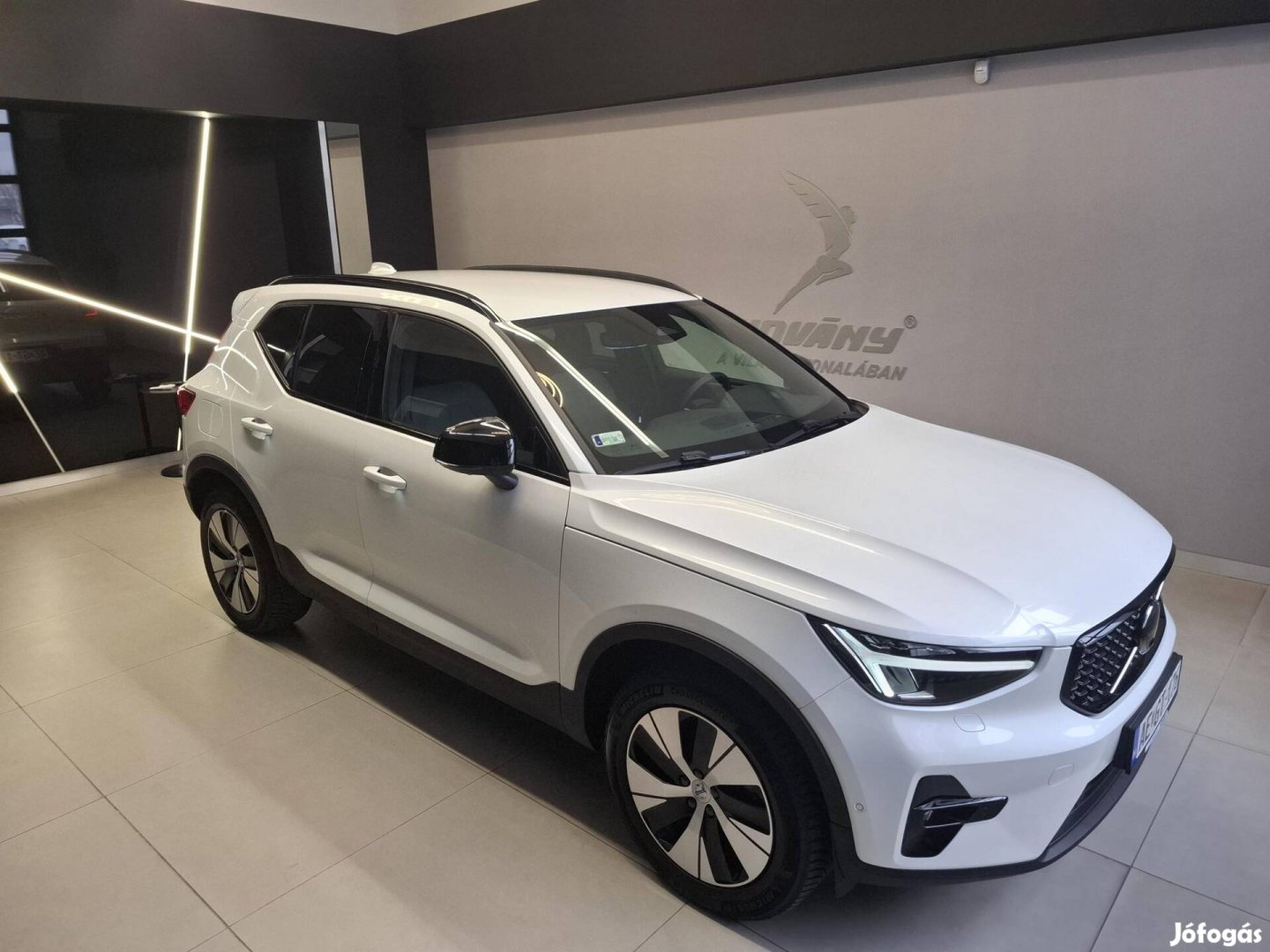 Volvo XC40 2.0 [B4] Mhev Plus Dark DCT Készletk...